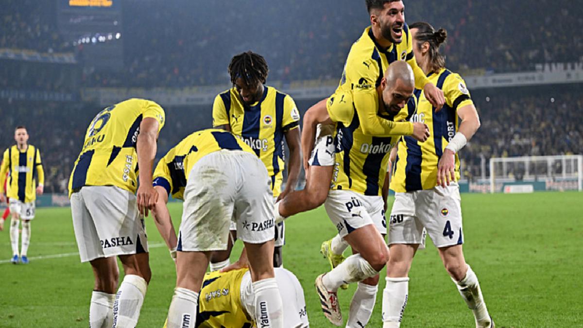 fenerbahcenin-soyunma-odasi-paylasimi-sonuna-kadar-savasacagiz-UpAnyjwM.jpg