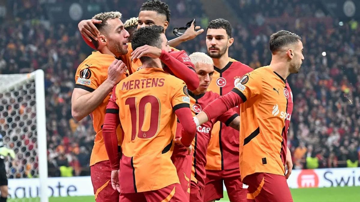 galatasaray-sag-beke-serie-adan-oyuncu-alacak-iste-yapilacak-teklif-4M3H9Zje.jpg