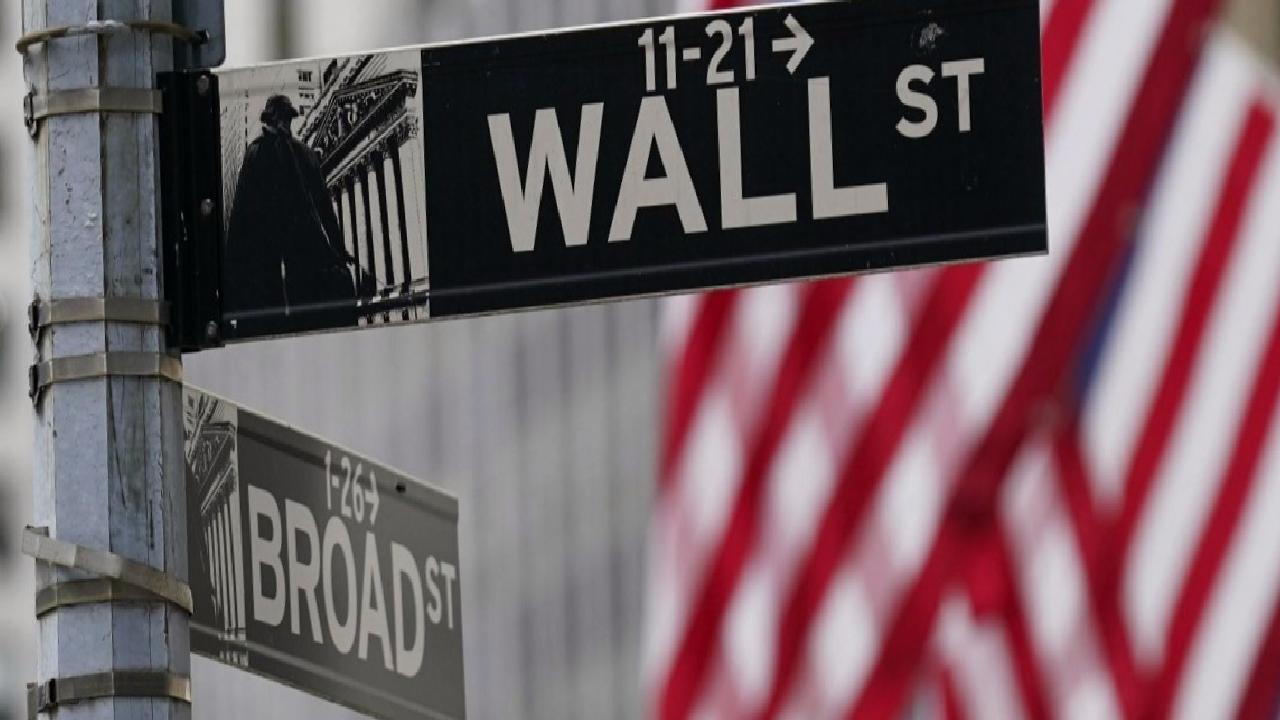 wall-streette-yapay-zeka-ve-trump-ruzgari-sp-500den-rekor-seviye-utZrBeaU.jpg