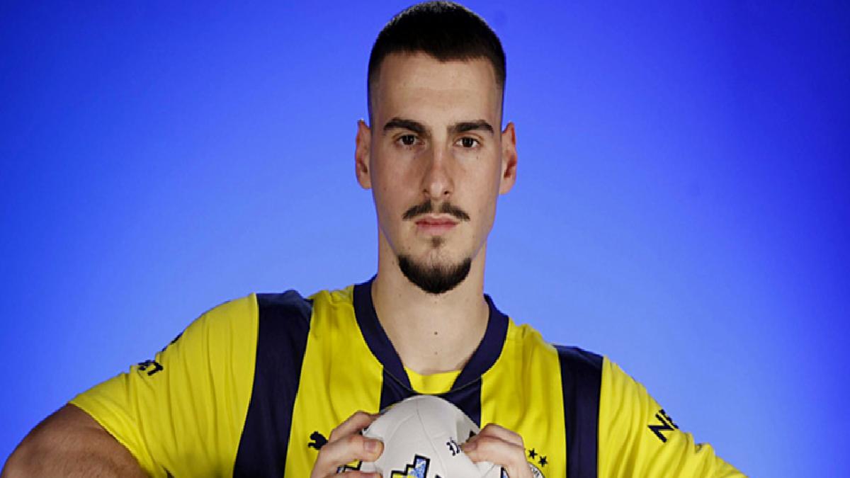 fenerbahce-yeni-transferi-ognjen-mimovicin-lisansini-cikartti-B9NDm55R.jpg