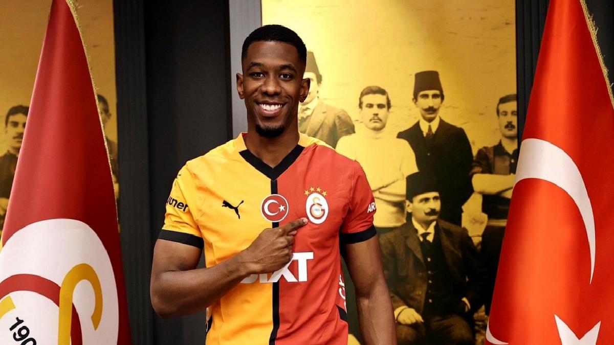 galatasaray-carlos-cuesta-transferini-acikladi-lOATZsc8.jpg