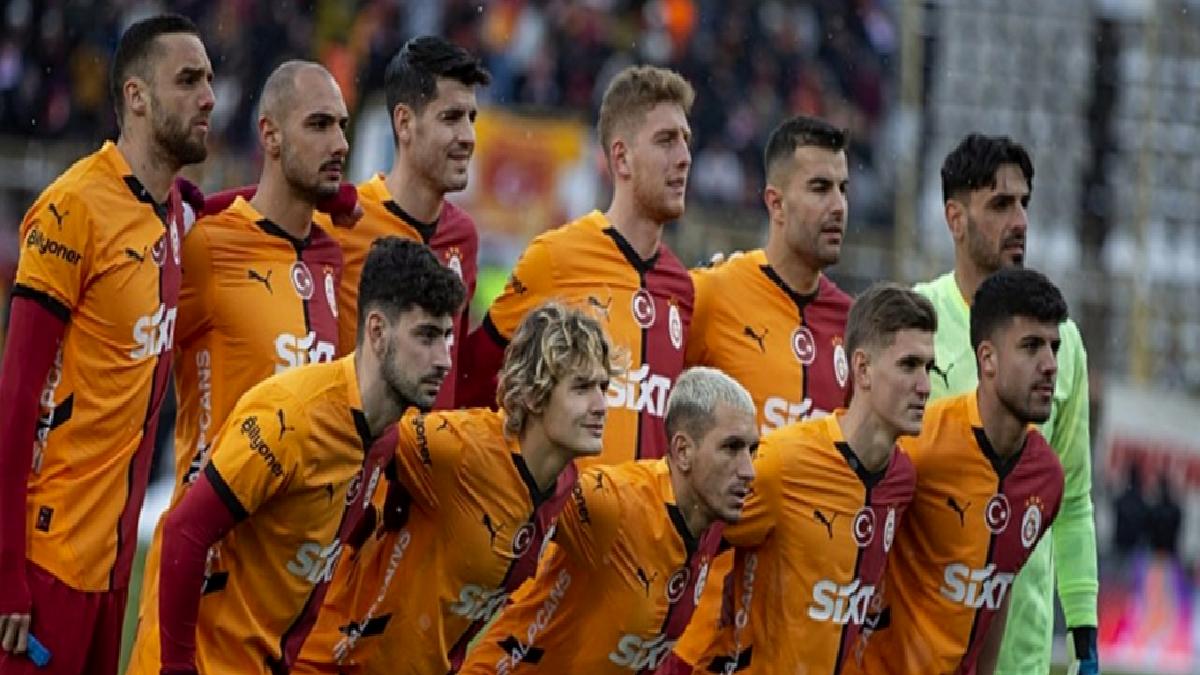 galatasarayda-uefa-listesine-kimler-eklenecek-3-futbolcu-8byezkcF.jpg