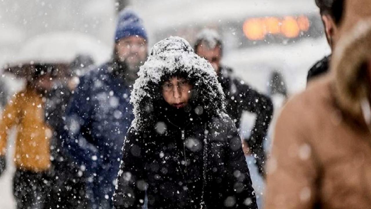 kar-kapida-meteoroloji-15-ili-uyardi-tipi-buzlanma-cig-yI5AaWea.jpg