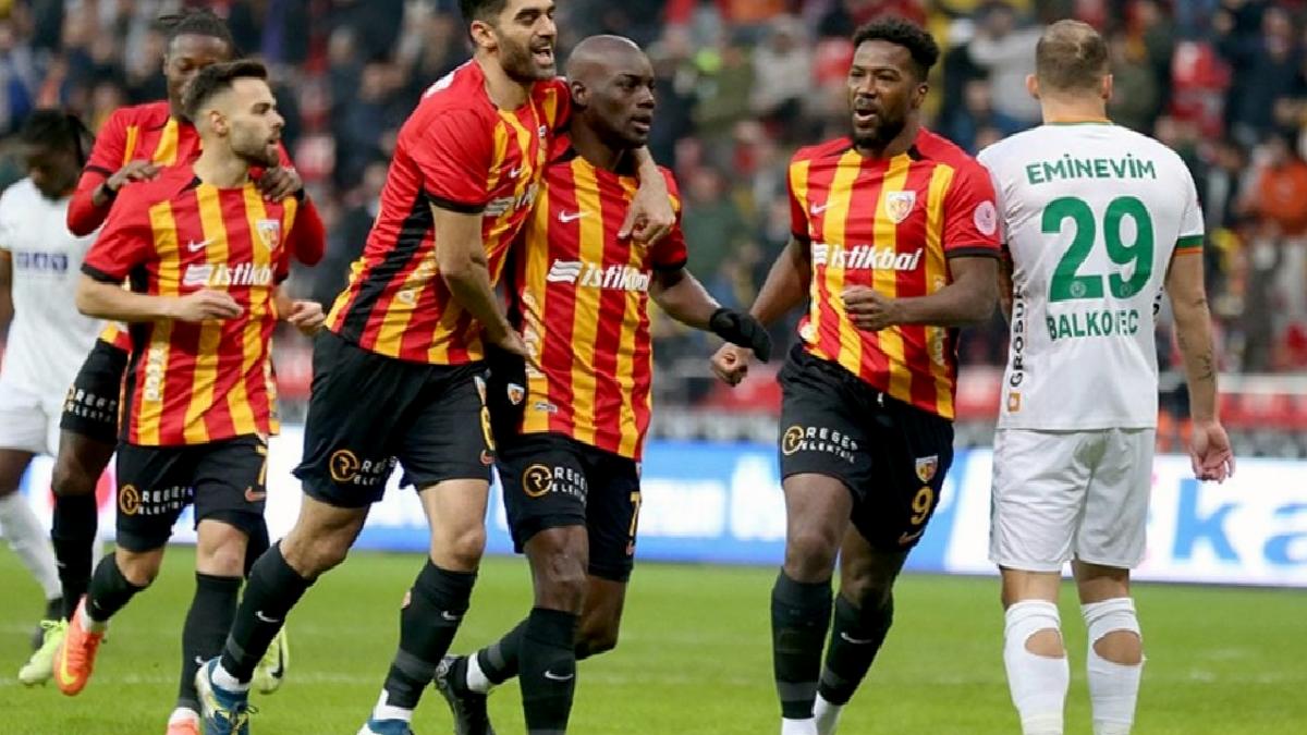 kayserispor-yeni-teknik-yonetici-ariyor-Wuks2UYJ.jpg