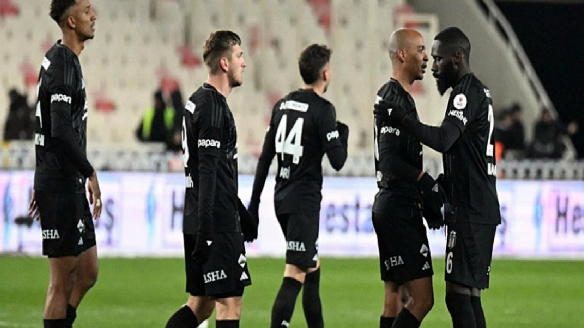 spor-muharrirlerinden-net-kuresel-sivasspor-besiktas-maci-degerlendirmeleri-fVcLGrUM.jpg