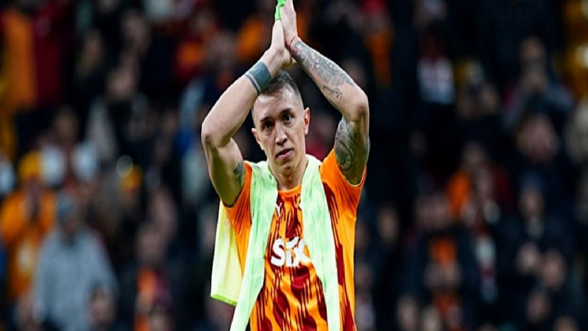 transfer-haberi-muslera-galatasaraya-veda-ediyor-iste-yeni-ekibi-46gk7bIr.jpg